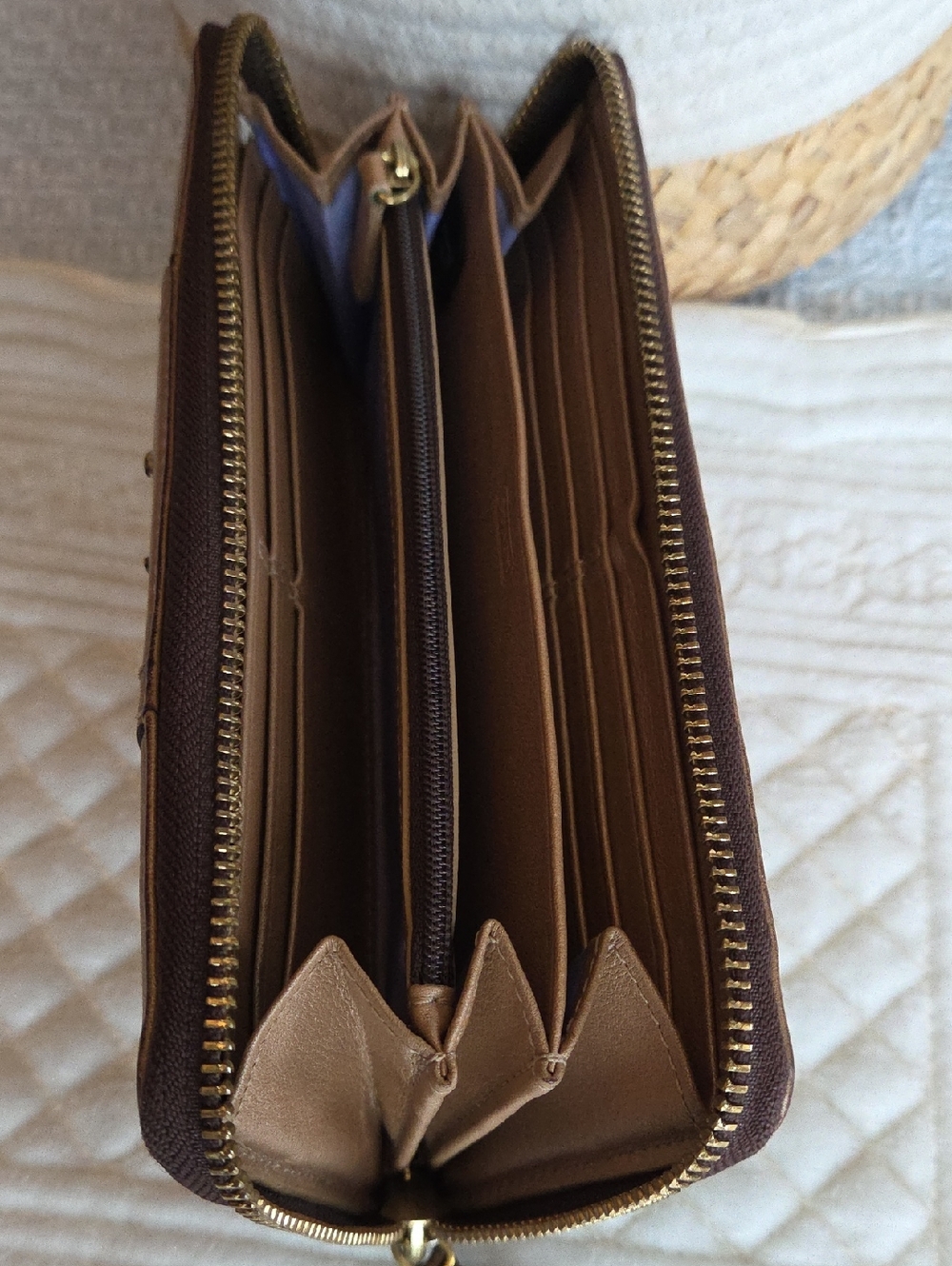 Coach Wallet - Picture 3 of 4